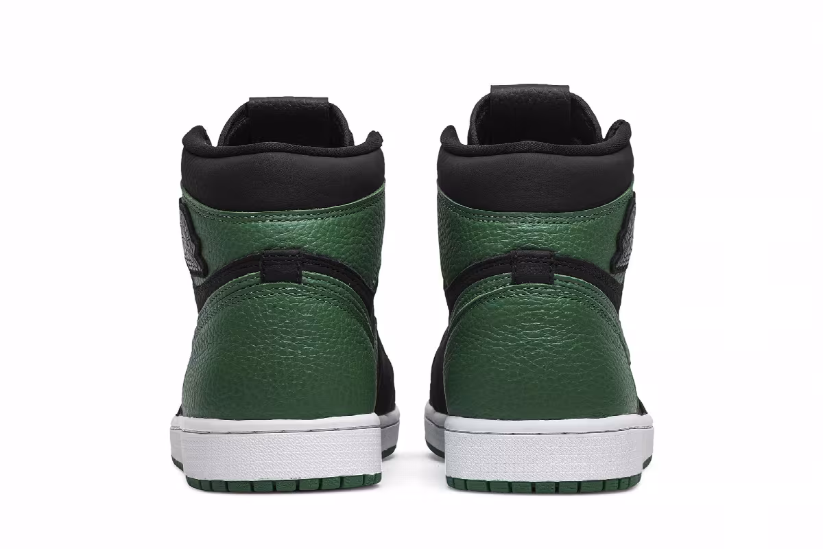 Air Jordan 1 High OG Pine Green 2.0, view 7