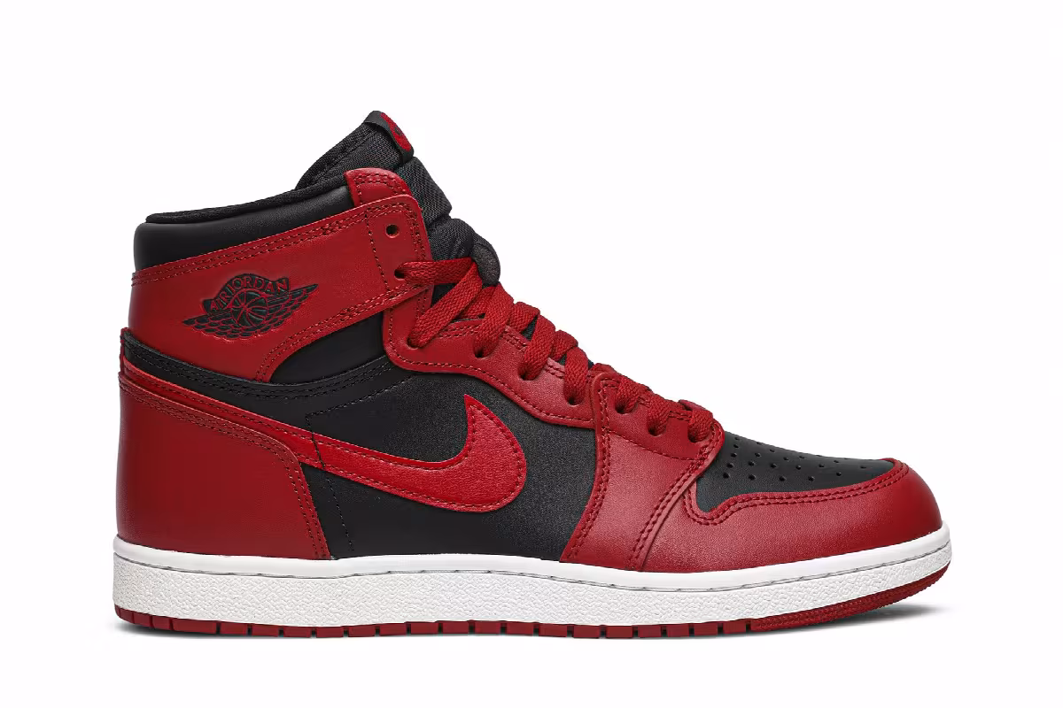 Air Jordan 1 High Varsity Red, view 2