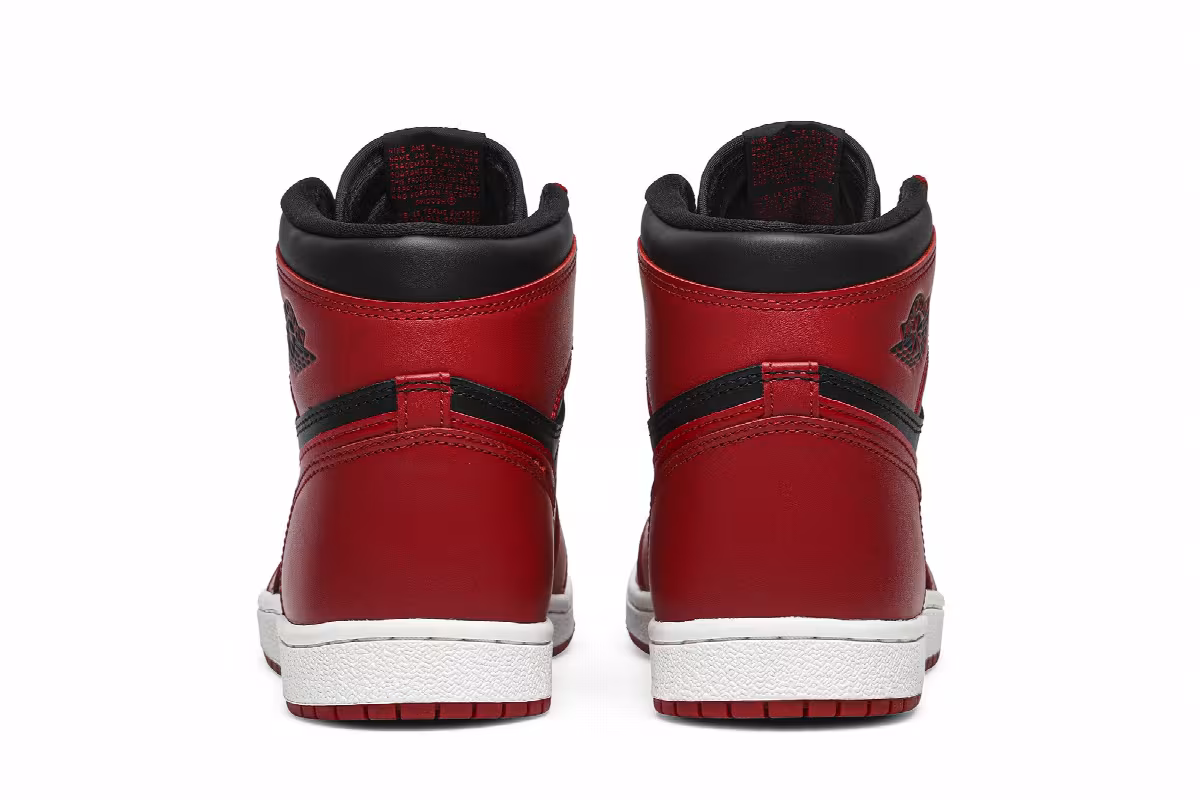 Air Jordan 1 High Varsity Red, view 7
