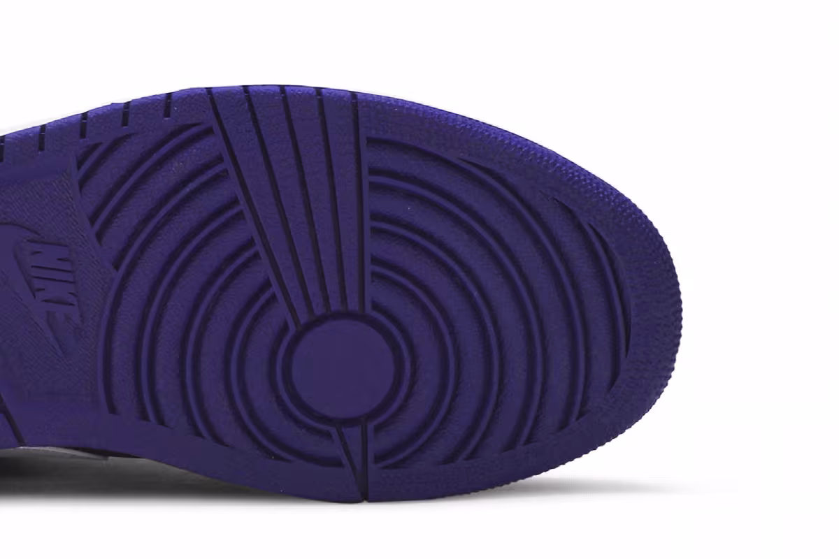 Air Jordan 1 Low Court Purple, view 6