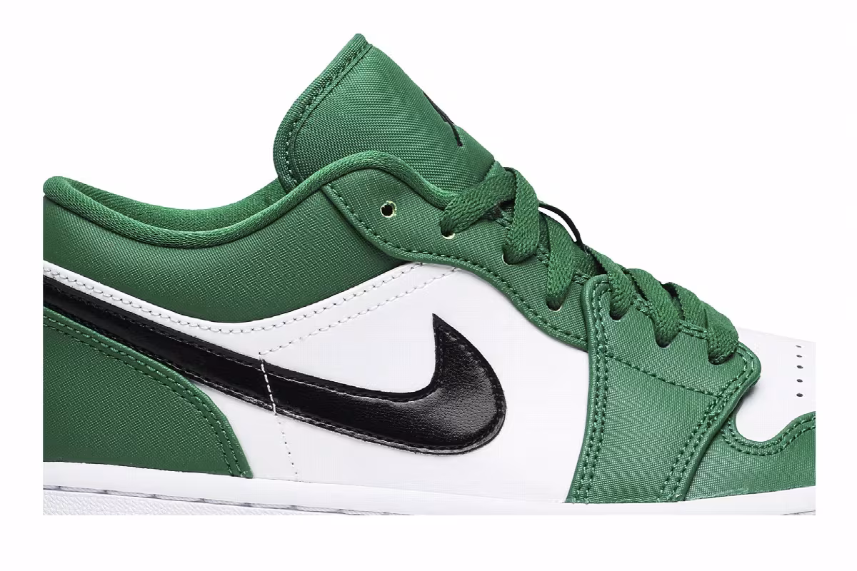 Air Jordan 1 Low Pine Green, view 3