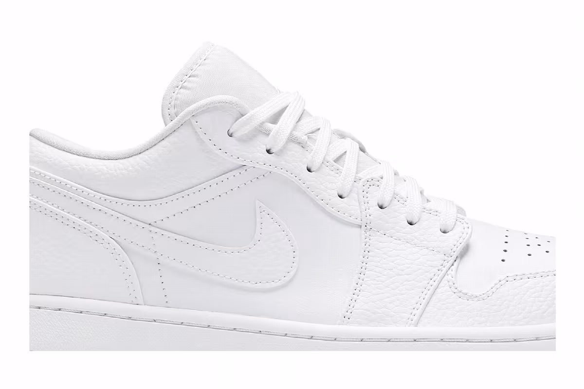 Air Jordan 1 Low Triple White, view 3