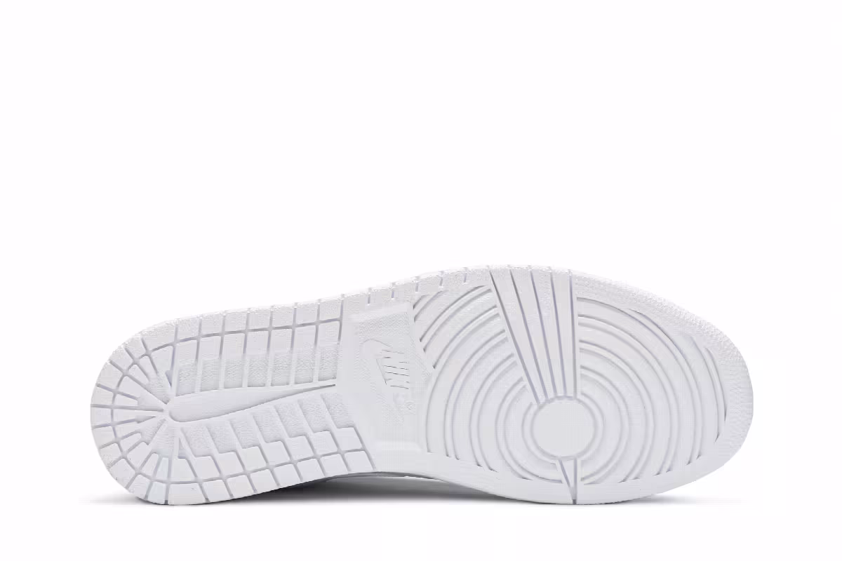 Air Jordan 1 Low Triple White, view 5