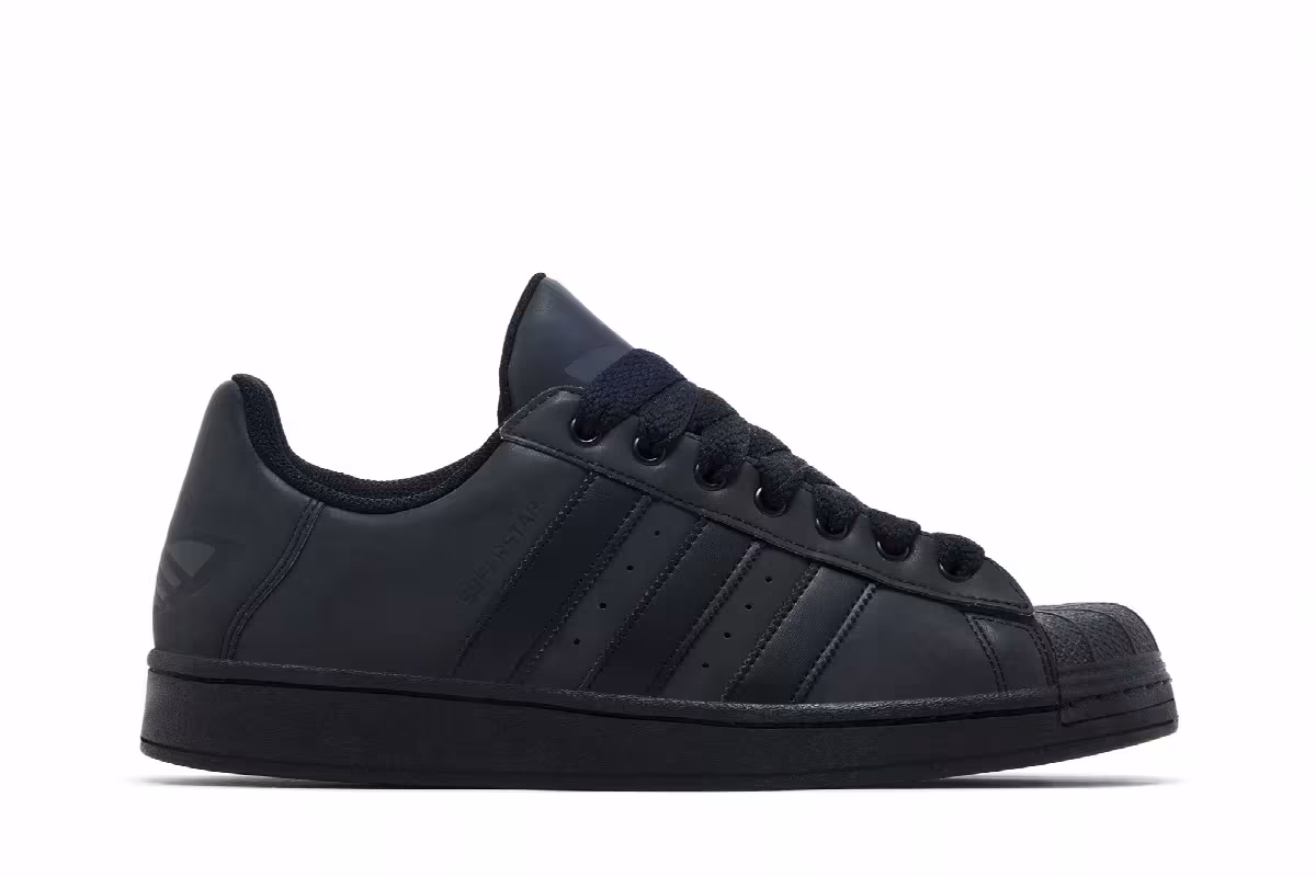 adidas Superstar Triple Black Reflective, view 2