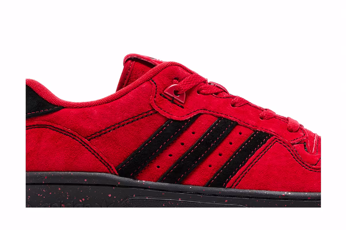 Marvel x adidas Rivalry 86 Low Deadpool, view 3
