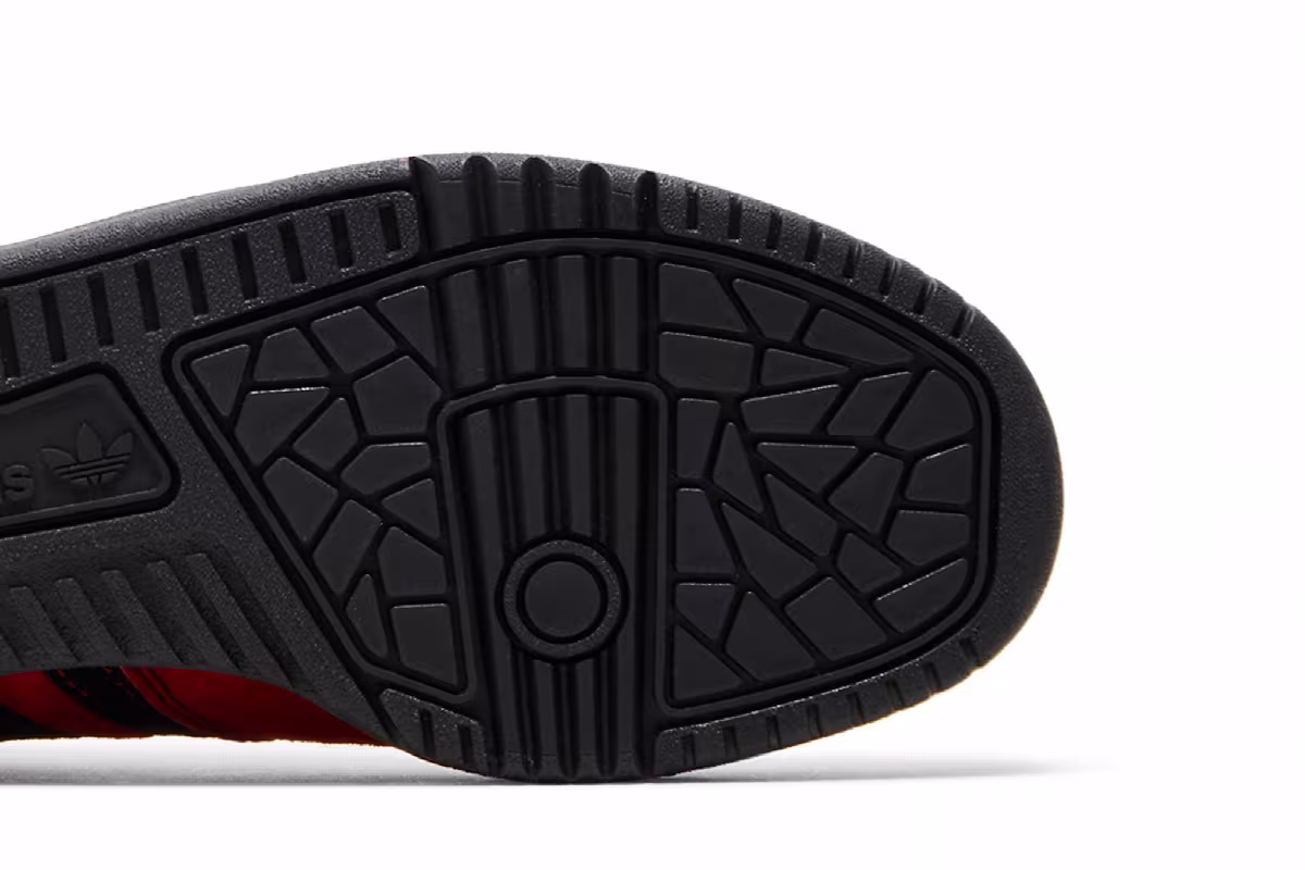 Marvel x adidas Rivalry 86 Low Deadpool, view 6