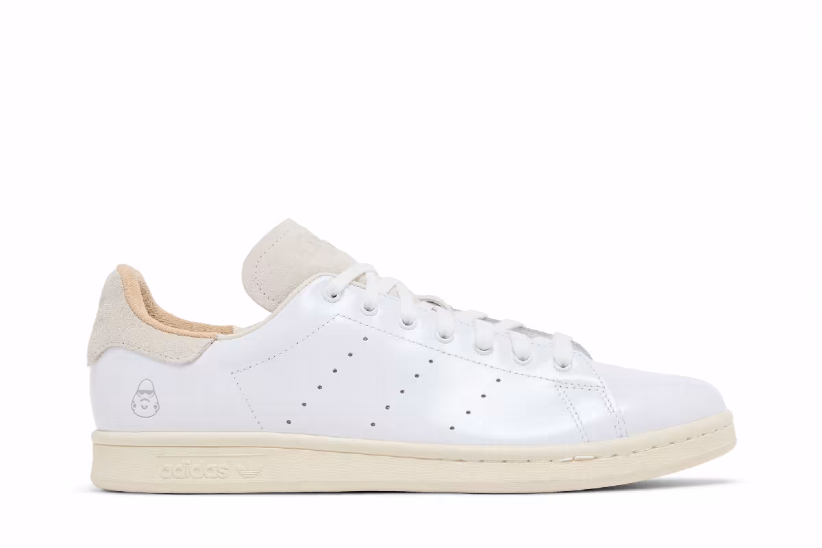 Star Wars x Nanzuka x adidas Stan Smith Stormtrooper, view 2