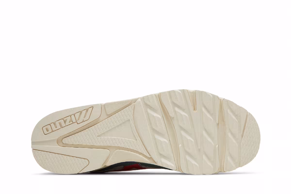 Patta x Mizuno Sky Medal Green Ivory, view 5