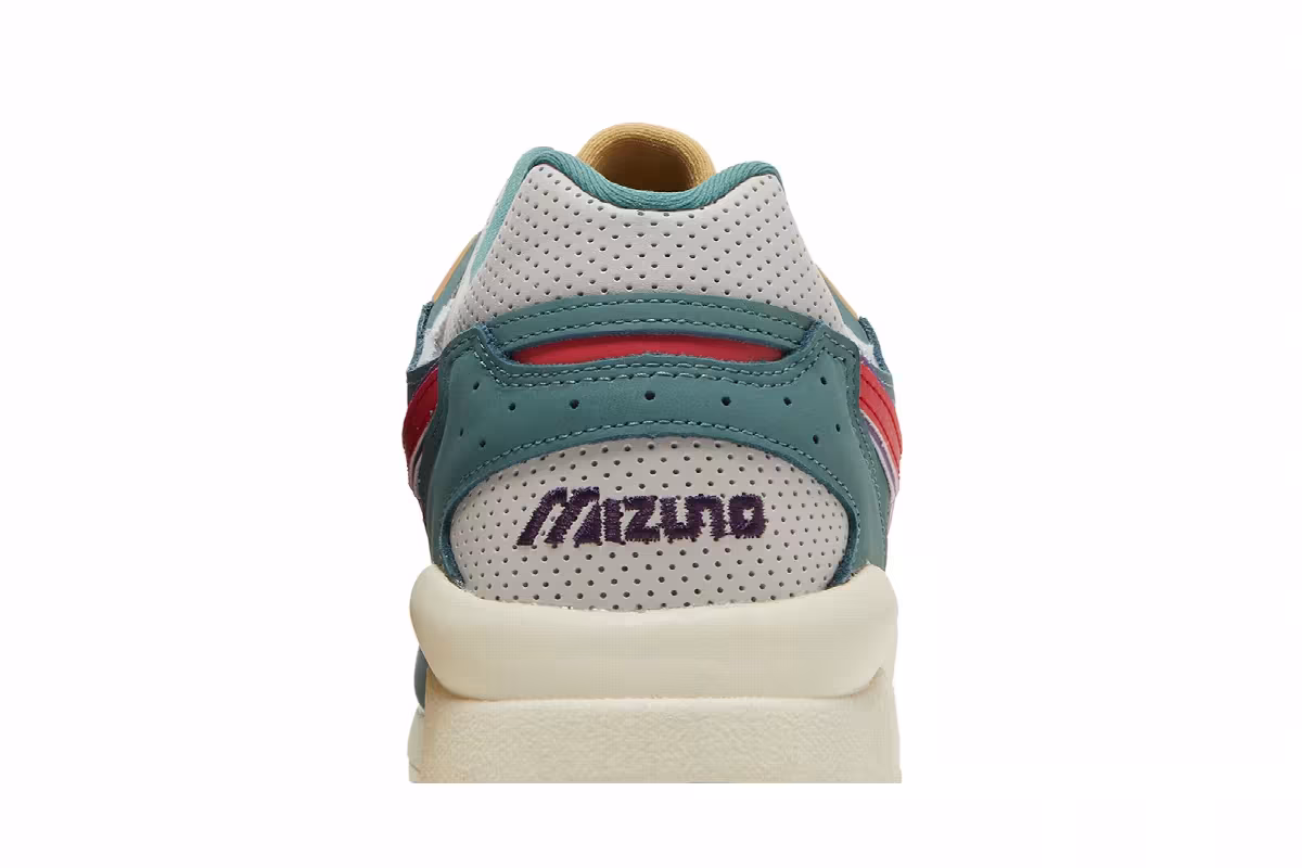 Patta x Mizuno Sky Medal Green Ivory, view 8