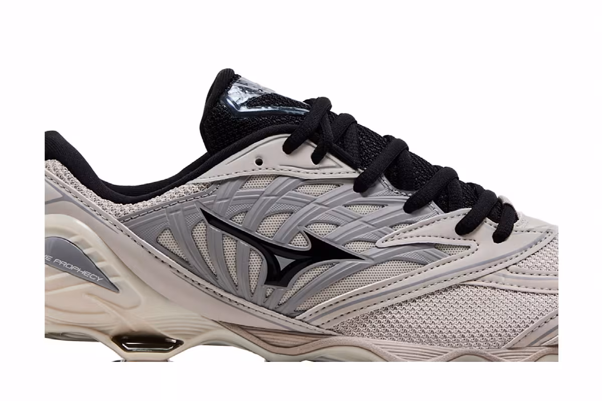 Mizuno Wave Prophecy LS Silver Cloud Black, view 3