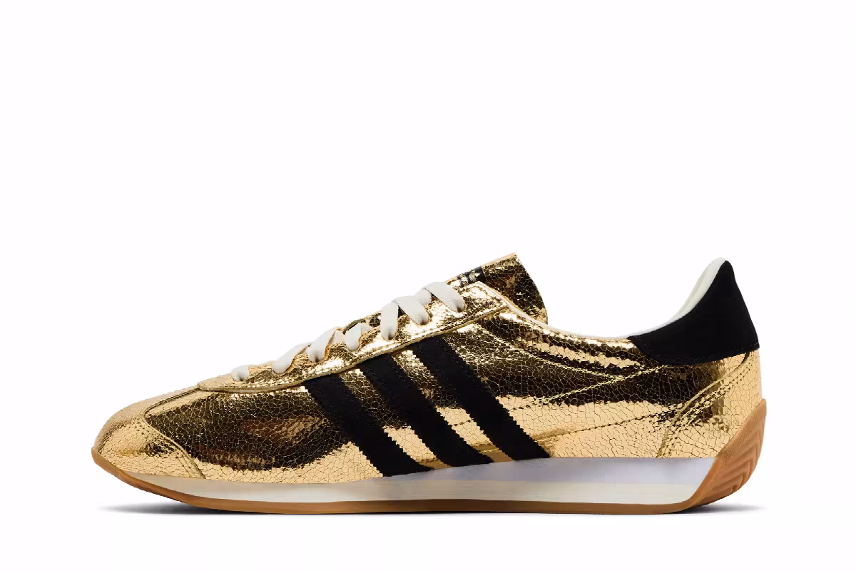 adidas Women's Country OG Gold Metallic Black, view 4