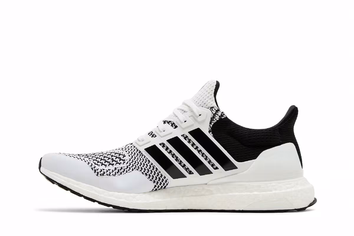 adidas UltraBoost 1.0 Oreo, view 4