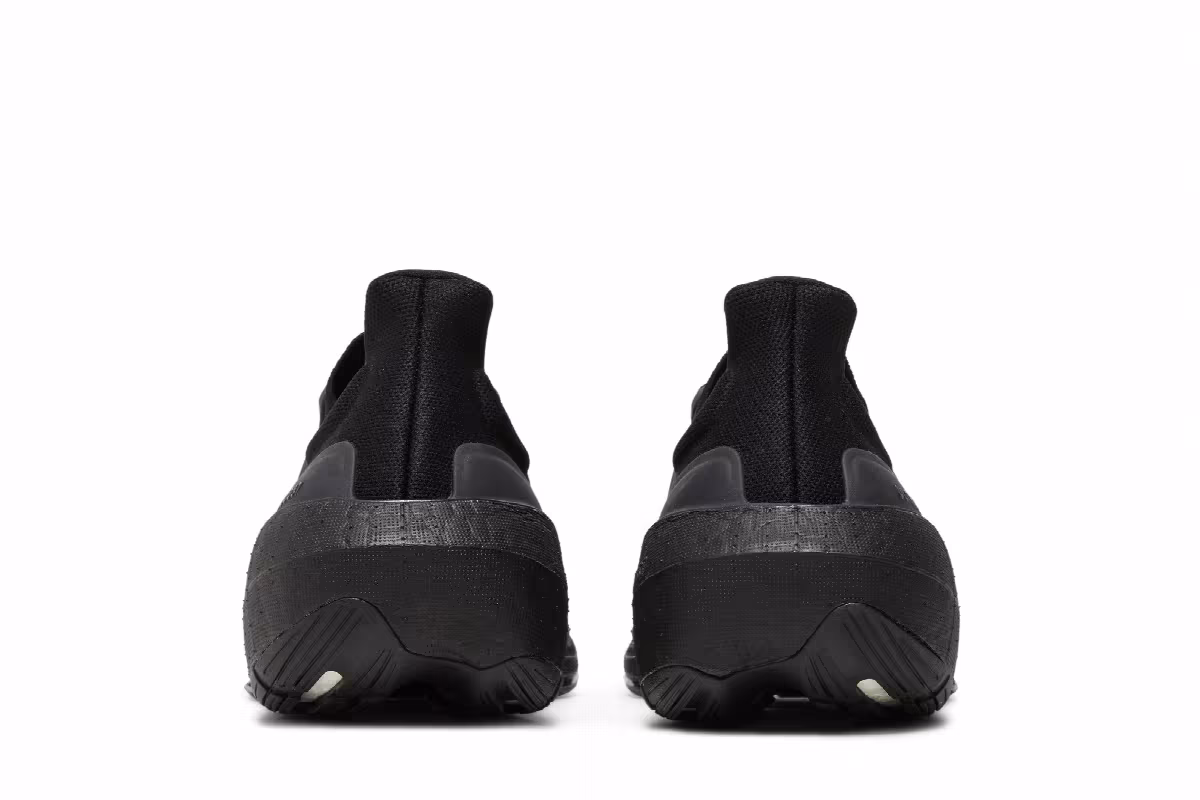 adidas UltraBoost Light Triple Black, view 7