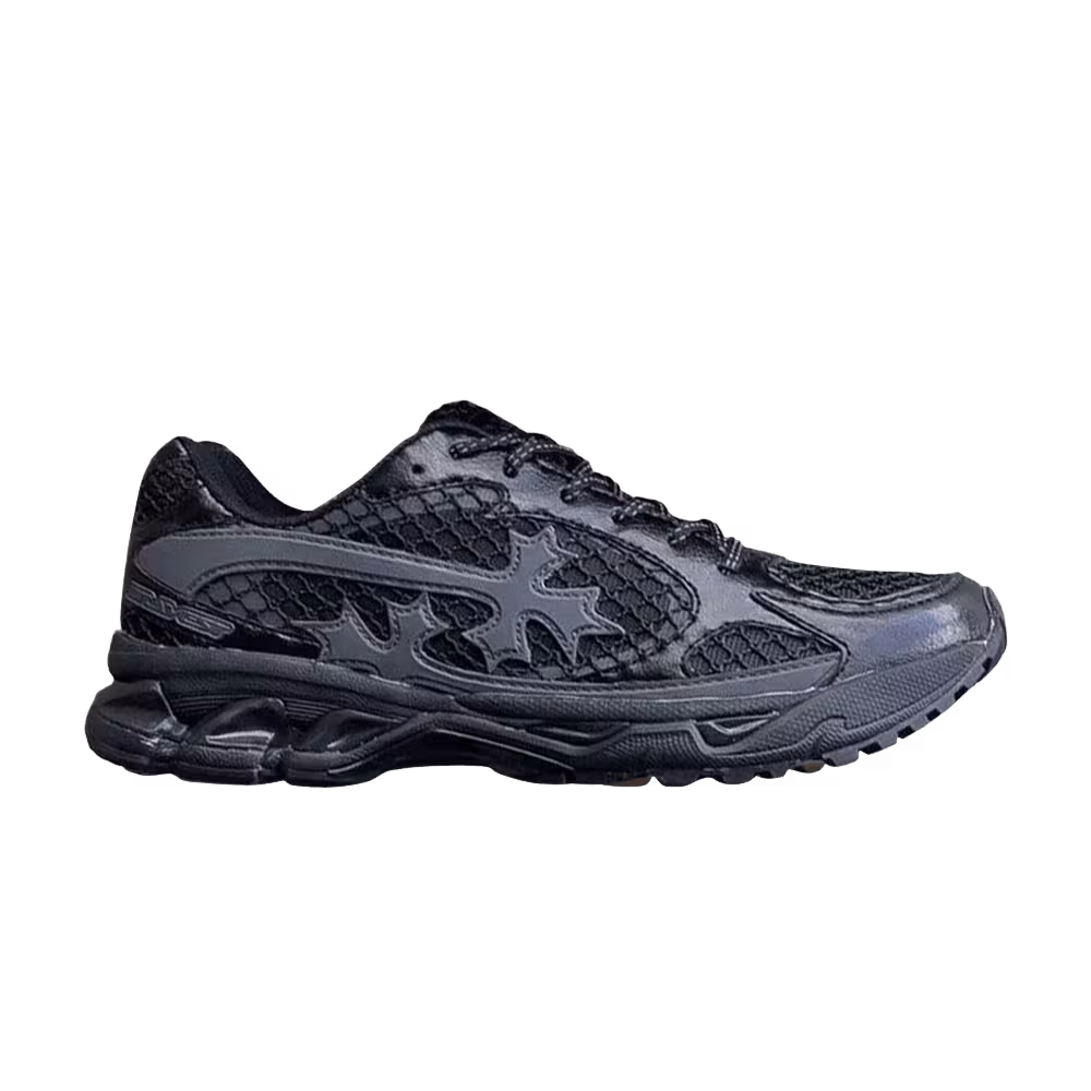 Bravest Studios Kross Kountry Runner Triple Black