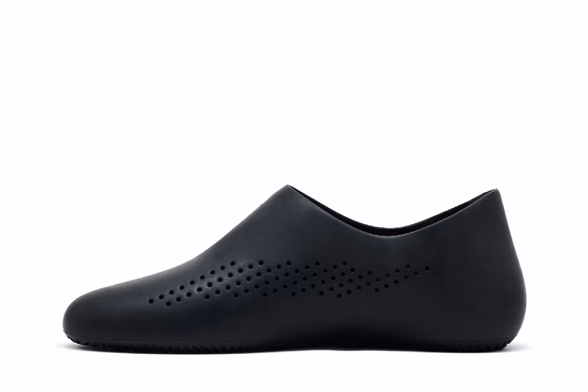 YZY AQ-01 Black, view 4