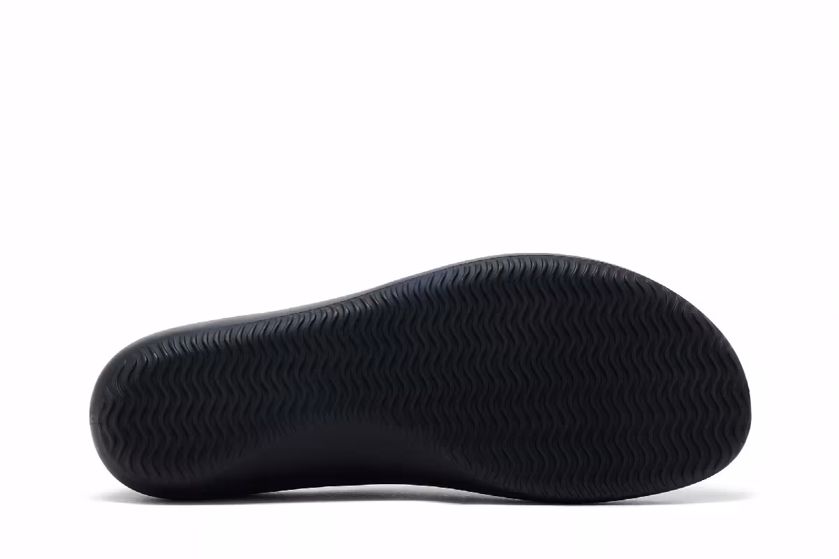 YZY AQ-01 Black, view 5