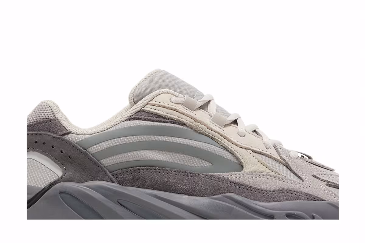 adidas Yeezy Boost 700 V2 Tephra 2024, view 3