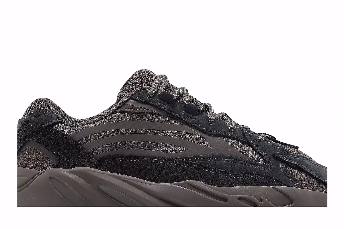 adidas Yeezy Boost 700 V2 Mauve, view 3