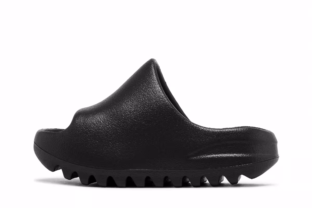 adidas Yeezy Slides Kids Dark Onyx, view 4