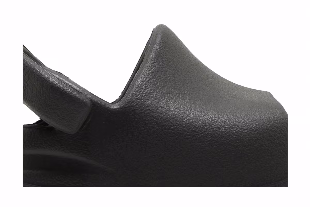 adidas Yeezy Slides Infants Dark Onyx, view 3