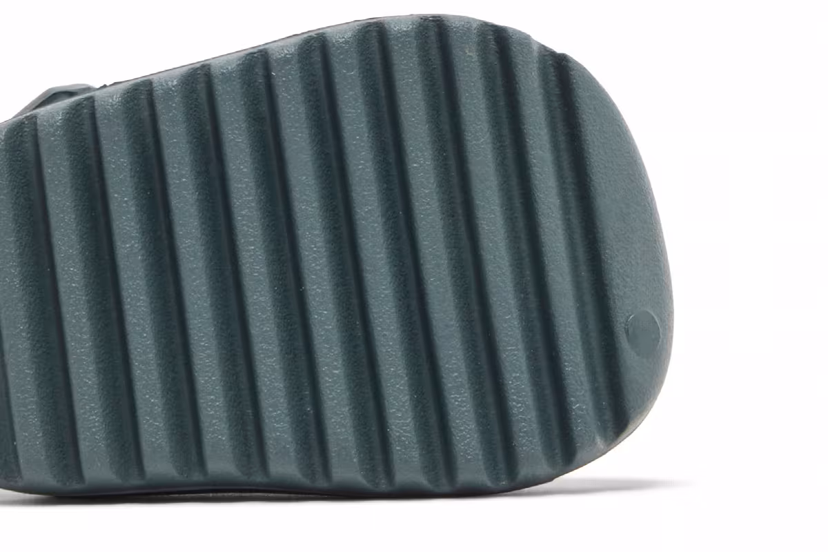 adidas Yeezy Slides Infants Slate Marine, view 6