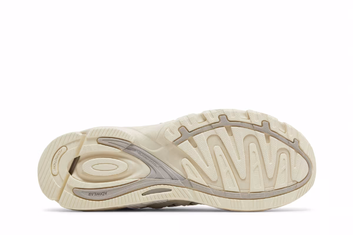 Bad Bunny x adidas Response CL Wonder White, view 5