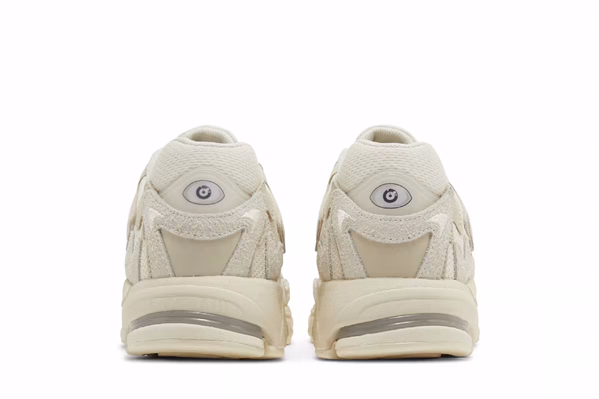 Bad Bunny x adidas Response CL Wonder White, view 7