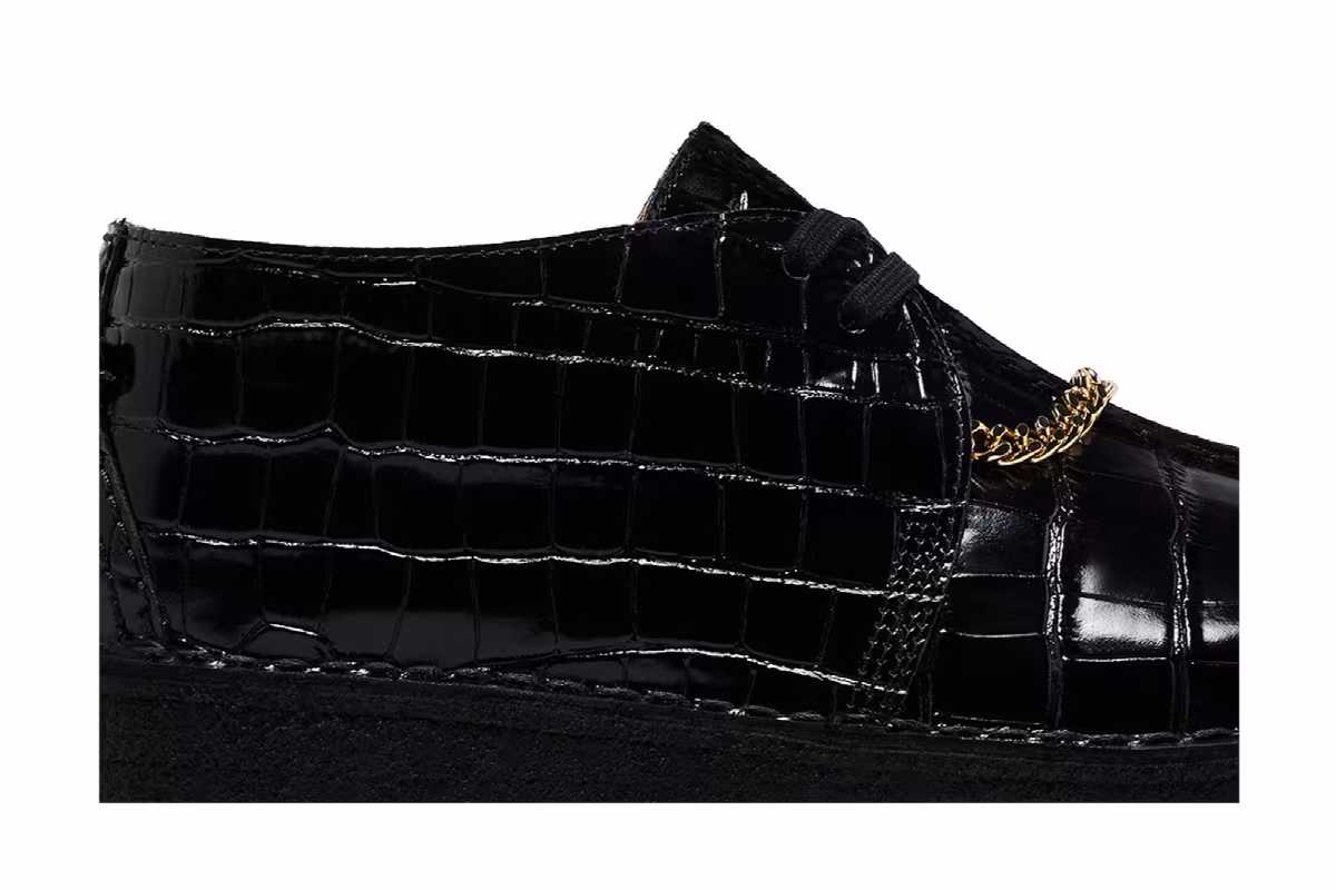 Martine Rose x Supreme x Clarks Desert Trek Black, view 3