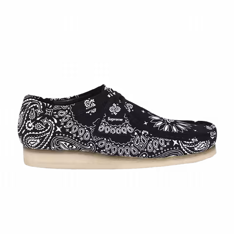 Supreme x Clarks Wallabee 'Black Bandana'