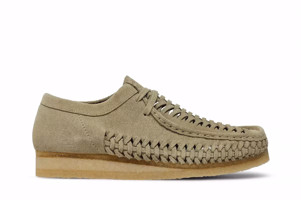 Supreme x Clarks Woven Wallabee Tan, view 2