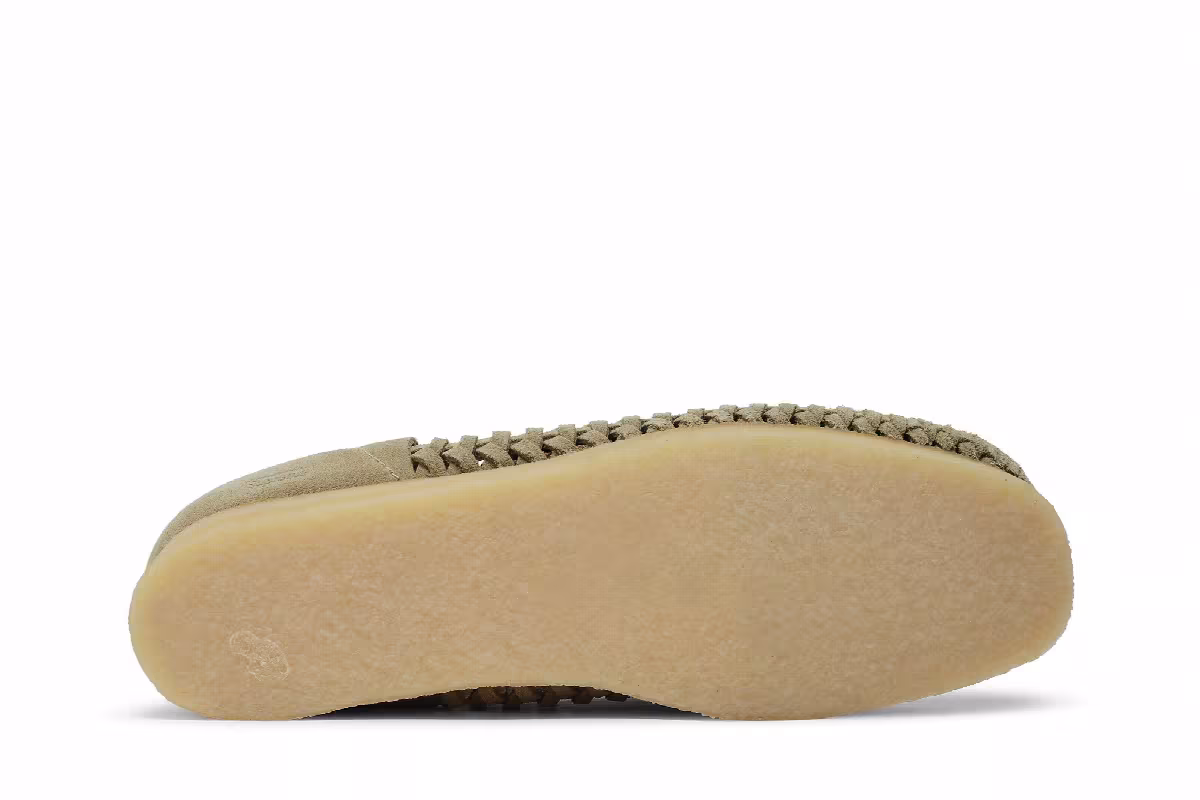 Supreme x Clarks Woven Wallabee Tan, view 5