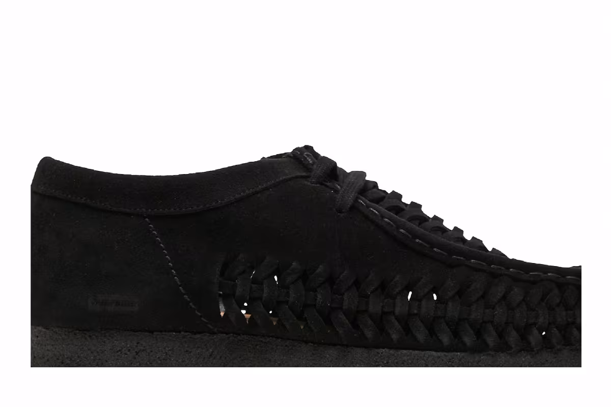 Supreme x Clarks Woven Wallabee Black, view 3