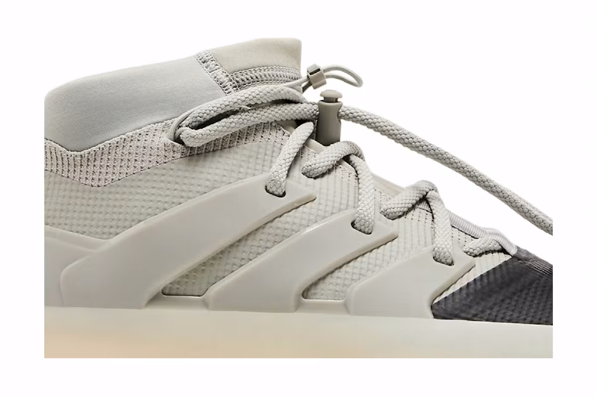 Fear of God Athletics x adidas I BASKETBALL Sesame Carbon, view 3