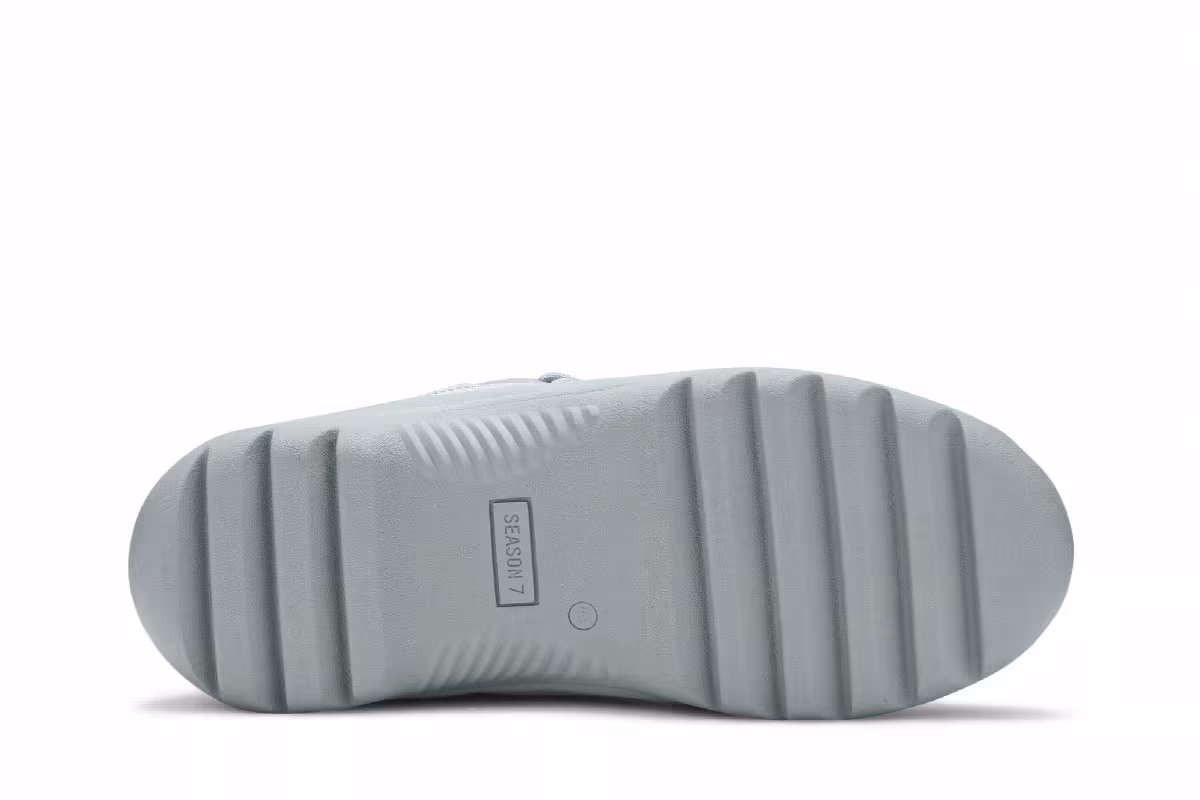 Yeezy Season 7 Desert Boot House Blue, view 5