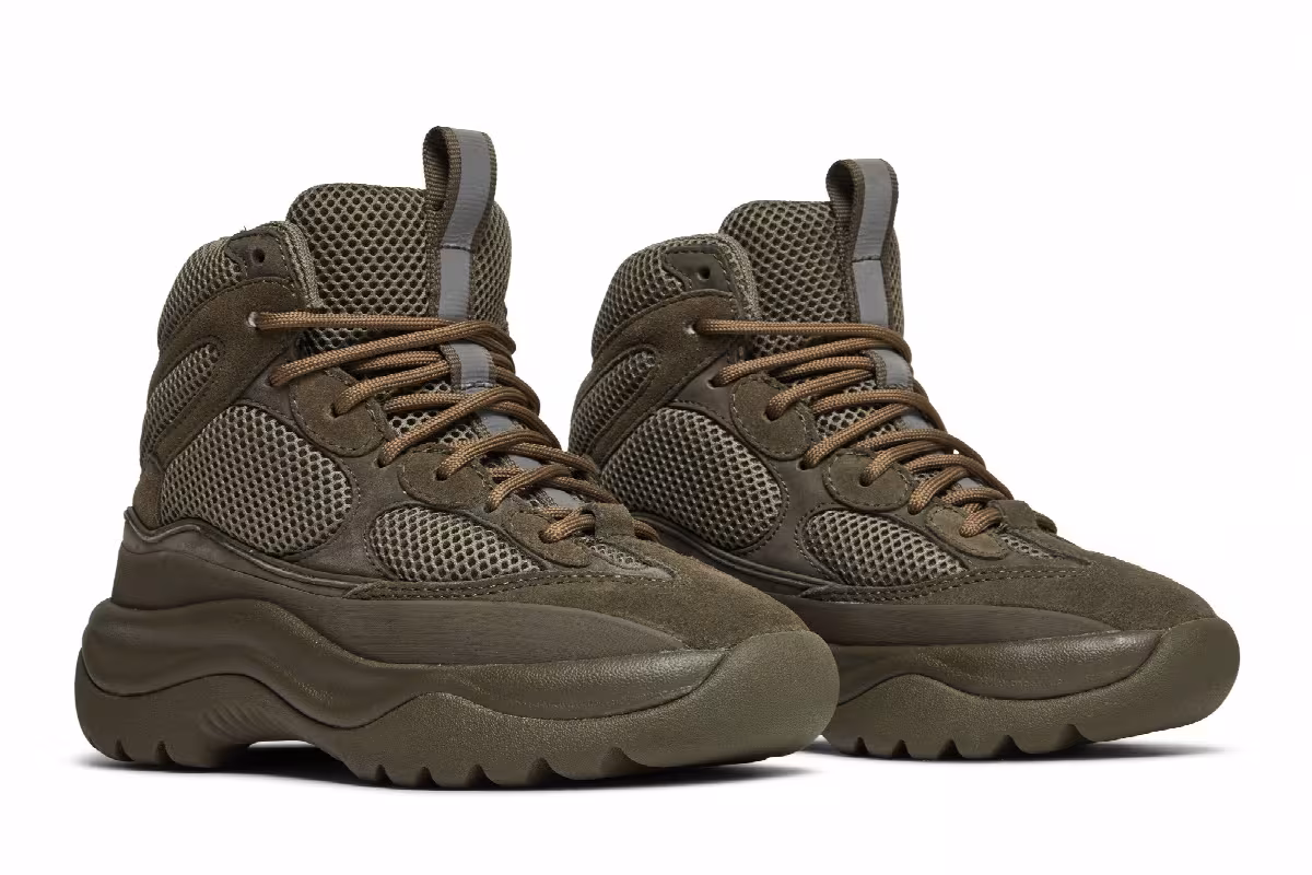Yeezy Women's Season 7 Desert Boot Wakame, view 9