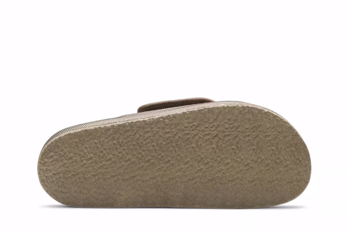 Yeezy Season 7 Fabric Slipper Sand, view 5