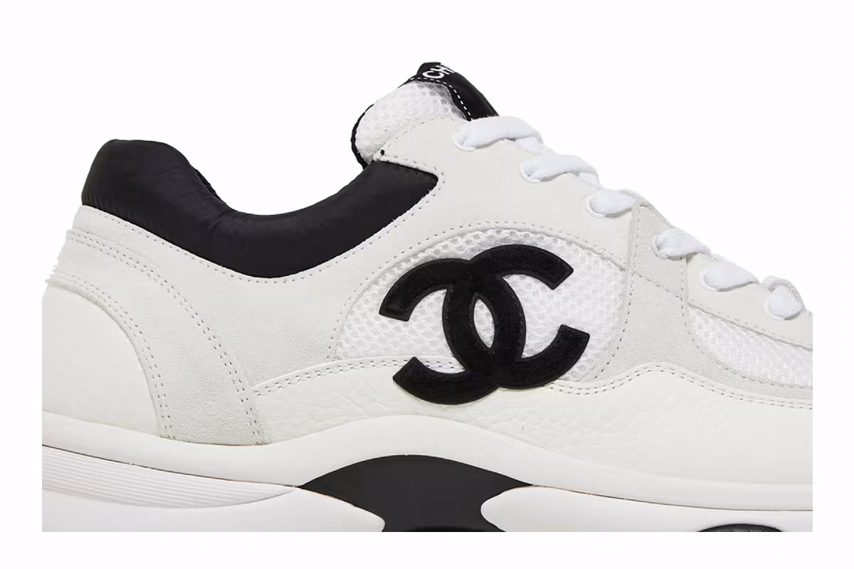 Chanel Sneaker White Black, view 3