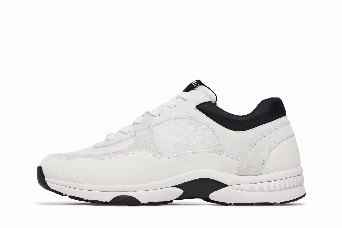 Chanel Sneaker White Black, view 4
