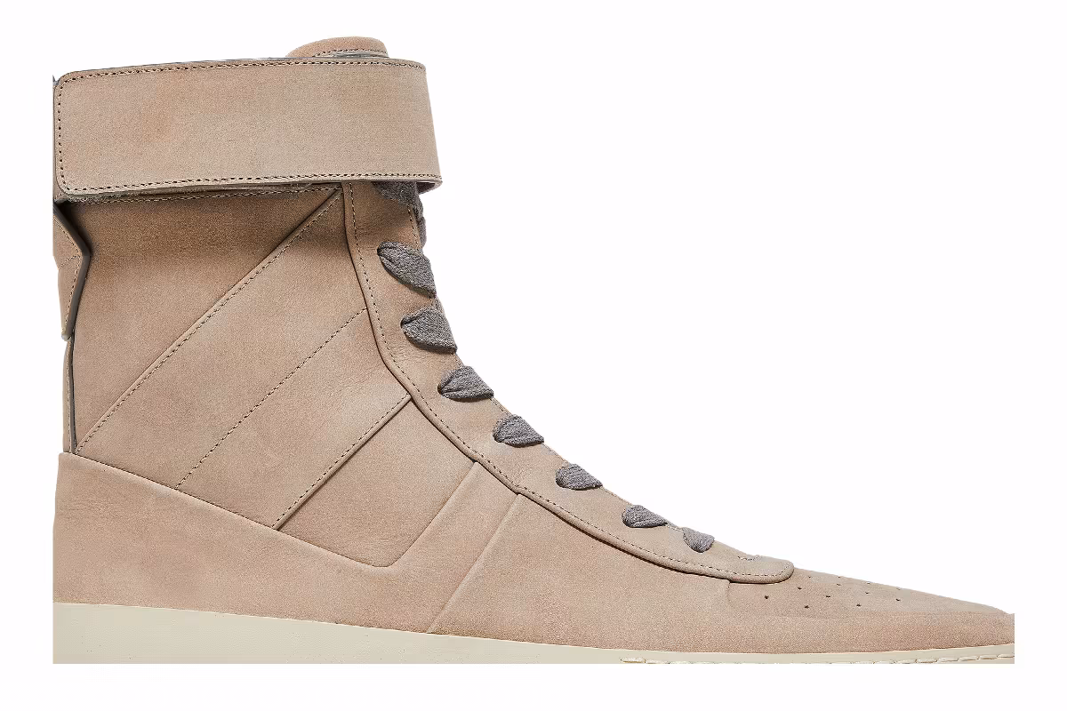 Fear of God Military Sneaker Grey, view 3