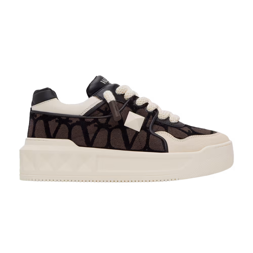 Valentino One Stud Low Fondant