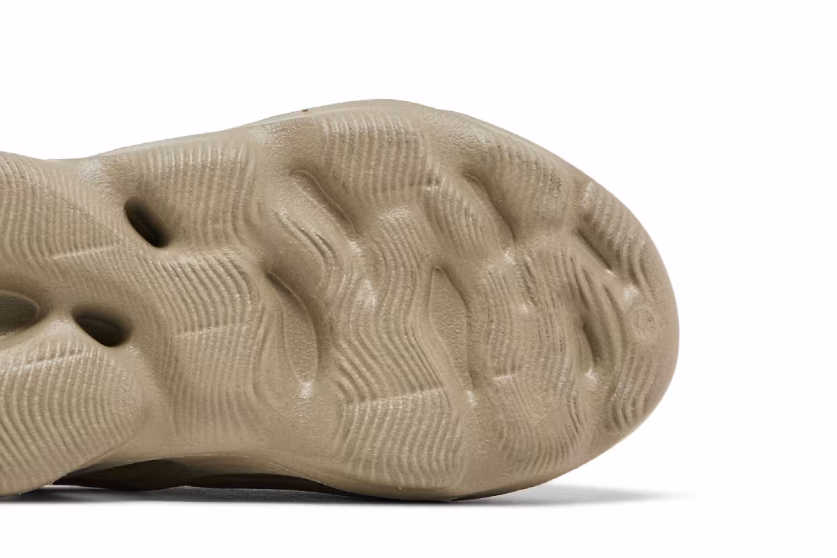 adidas Yeezy Foam Runner Infants Stone Salt, view 6