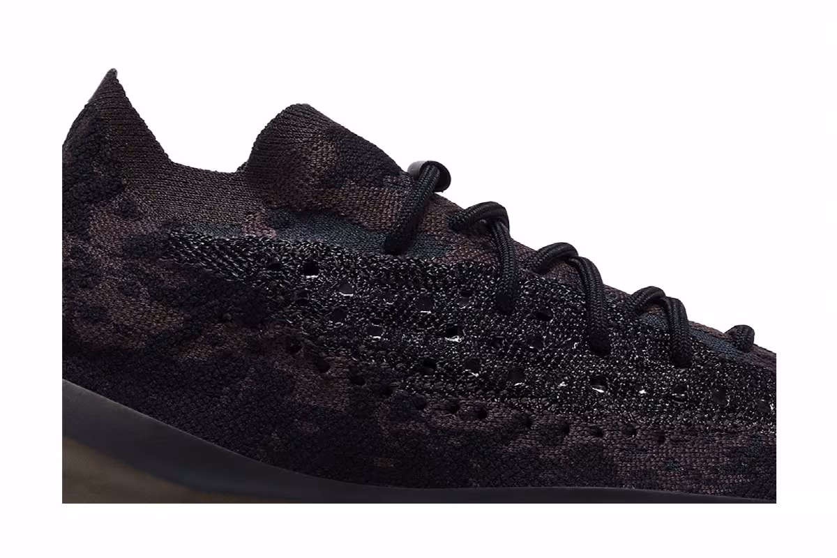 adidas Yeezy Boost 380 Onyx Non-Reflective 2024, view 3