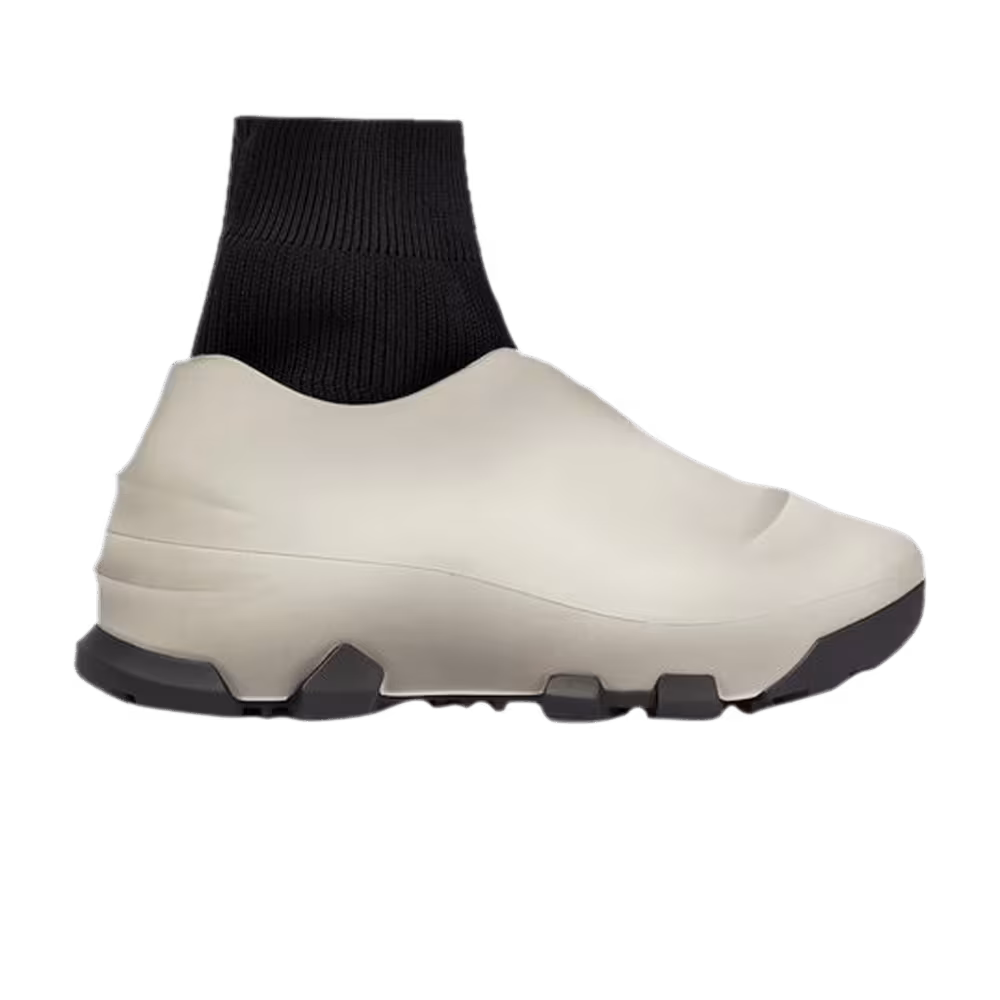 Givenchy Monumental Mallow High Cream Black