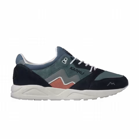 Karhu Aria 95 'India Ink Trooper'