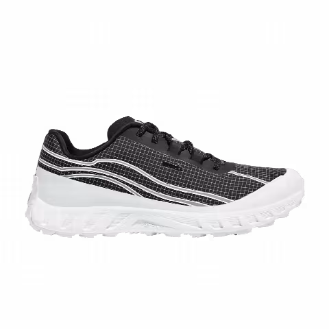norda Wmns 002 'Summit Black'