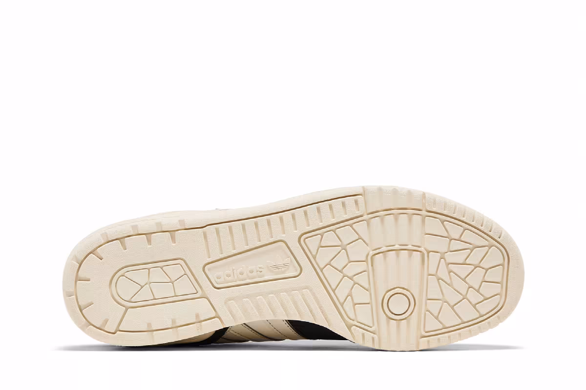 adidas Women's Rivalry Low Carbon Talc, view 5