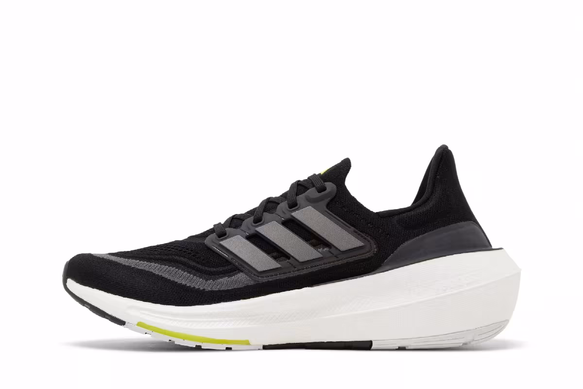 adidas UltraBoost Light Core Black, view 4