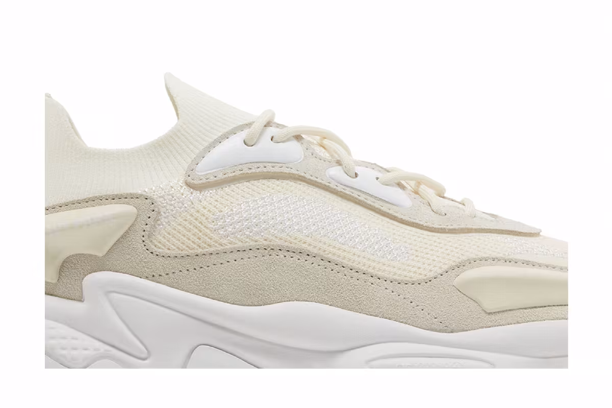 Ivy Park x adidas Ozweego Knit Noir, view 3