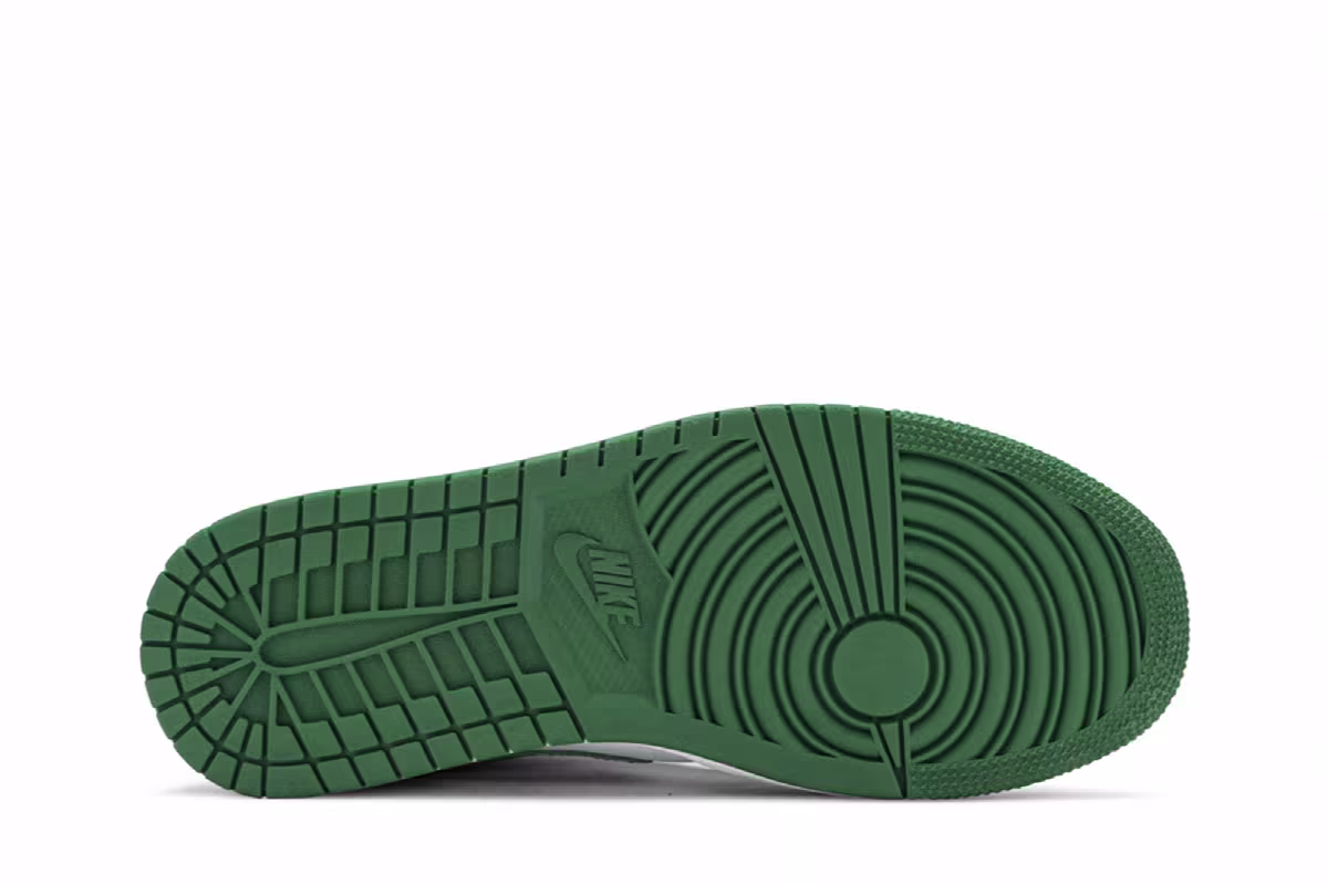 Air Jordan 1 Mid Pine Green, view 5