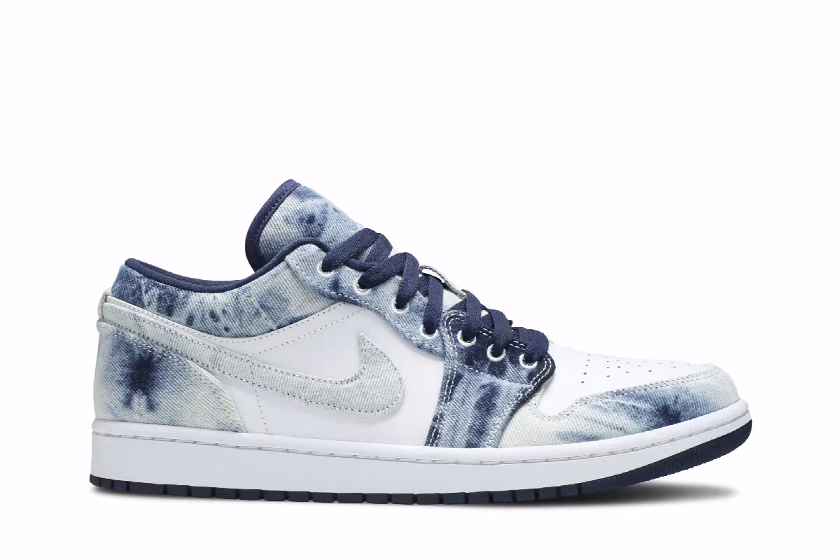 Air Jordan 1 Low SE Washed Denim, view 2